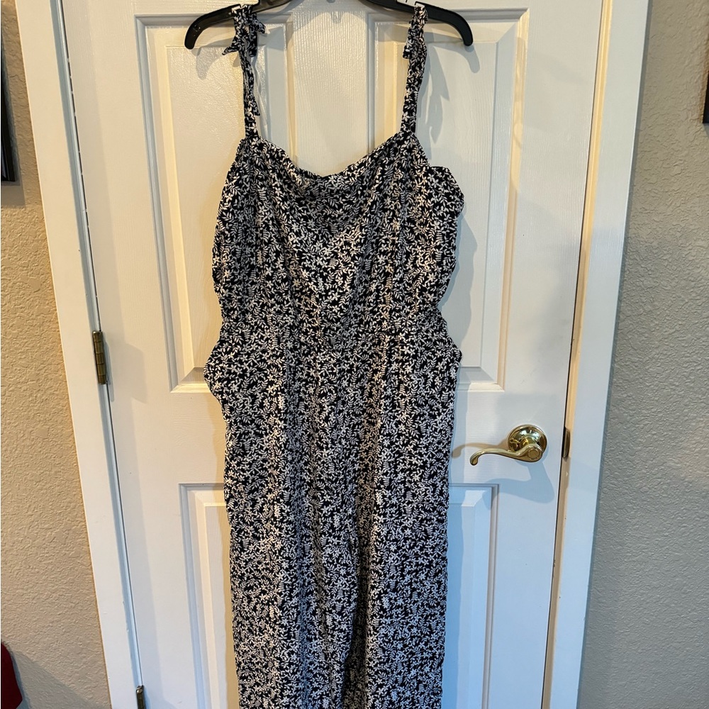 Gap navy romper/jumpsuit XXL
